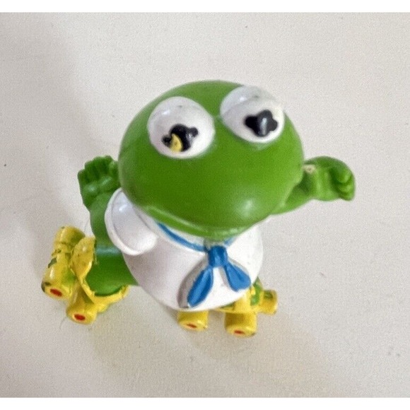 Kermit Pvc Figure Roller Skates Muppet Babies Mcdonalds Happy Meal 2.5 inch - Picture 2 of 5